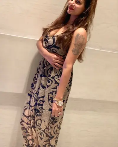Rajura Escort